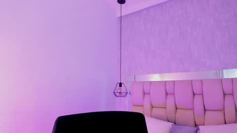 Roxie  online show from 01.05.25