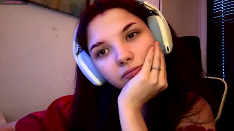 Snapshot of roxiepiurkowski chatting on 04.01.26 Hana online show from 04.01.26