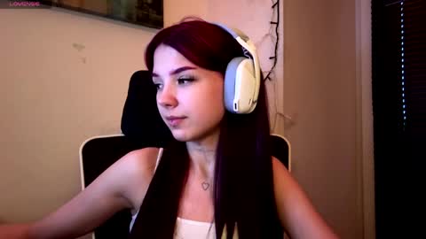 Snapshot of roxiepiurkowski chatting on 04.02.26 Hana online show from 04.02.26