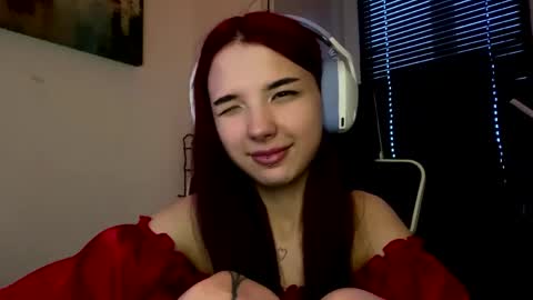 Snapshot of roxiepiurkowski chatting on 04.16.26 Hana online show from 04.16.26