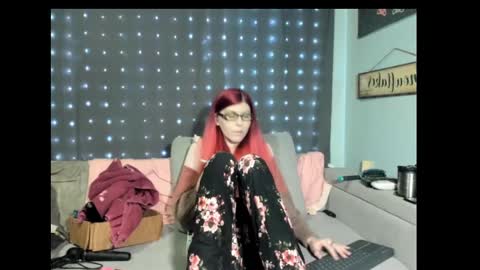 roxihazeleyes online show from 02.20.25