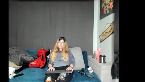 roxihazeleyes online show from 02.22.26