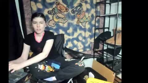 Snapshot of roxihazeleyes chatting on 08.03.26 roxihazeleyes online show from 08.03.26