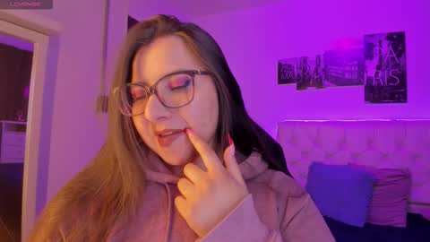 Snapshot of roxxanne_bail chatting on 01.15.26 Roxanne Bail online show from 01.15.26