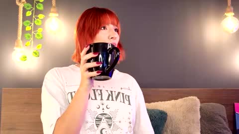 Snapshot of roxxxevelvet chatting on 03.01.26 Roxx IG online show from 03.01.26
