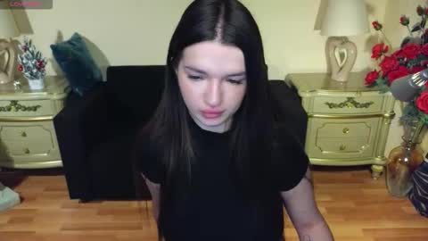 Snapshot of roxy_dark chatting on 01.18.26 Roxy online show from 01.18.26