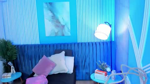 Roxy hell online show from 11.05.25