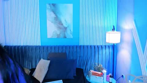 Roxy hell online show from 12.03.25