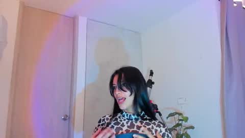 Roxy hell online show from 03.07.26