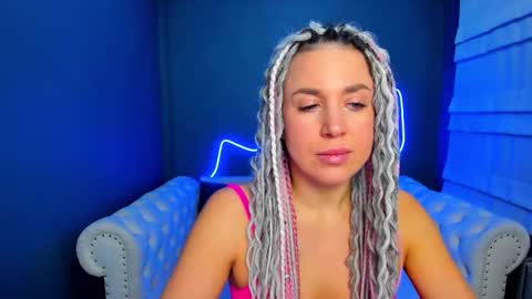 Snapshot of roxy_mars chatting on 11.19.25 Roxy online show from 11.19.25