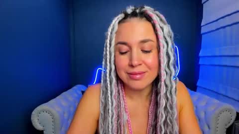 Snapshot of roxy_mars chatting on 11.21.25 Roxy online show from 11.21.25