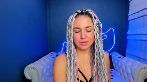 Snapshot of roxy_mars chatting on 11.25.25 Roxy online show from 11.25.25