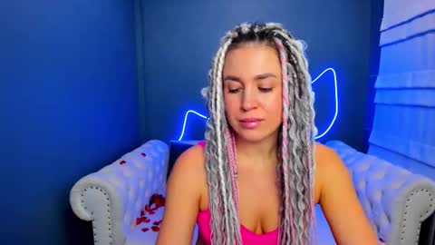 Snapshot of roxy_mars chatting on 12.02.25 Roxy online show from 12.02.25