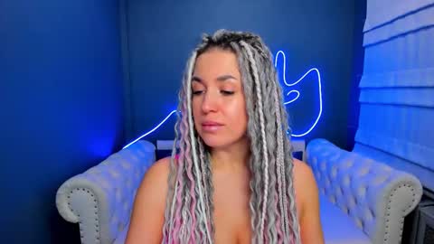 Snapshot of roxy_mars chatting on 01.17.26 Roxy online show from 01.17.26