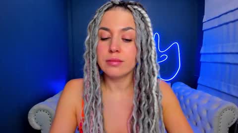 Snapshot of roxy_mars chatting on 02.10.26 Roxy online show from 02.10.26