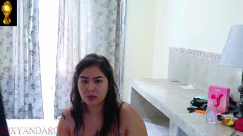 Snapshot of roxyandaron2 chatting on 06.14.26 RoxyAron online show from 06.14.26