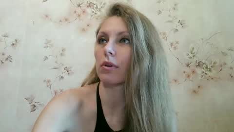 roxyfox18x01 online show from 03.11.26