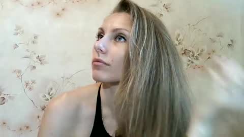 roxyfox18x01 online show from 06.11.26