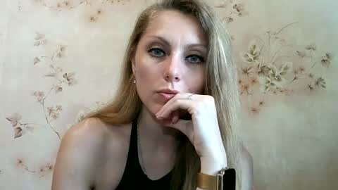 roxyfox18x01 online show from 06.16.26