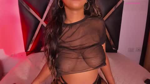 Snapshot of roxyjordan chatting on 01.06.26 Roxxy Queen online show from 01.06.26