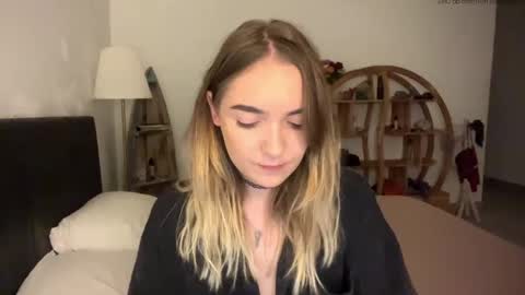 Roxy online show from 05.05.26