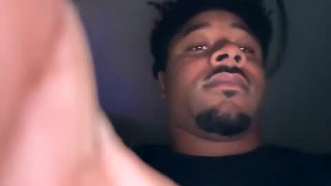 Snapshot of royal_sf chatting on 11.24.25 Royal SF online show from 11.24.25