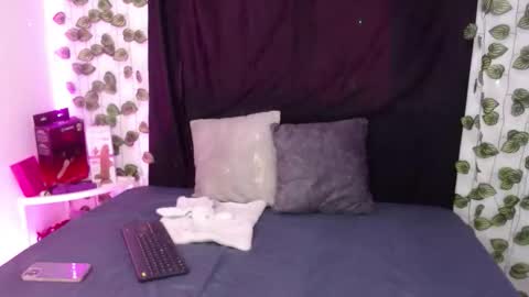 Snapshot of royalebruna chatting on 02.02.26 Bruna Royale online show from 02.02.26