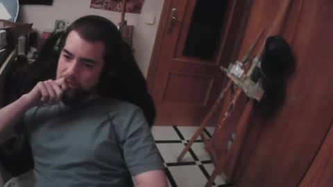 royer04 online show from 10.27.25