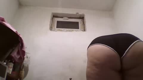 Snapshot of roza1999 chatting on 12.20.24  ALISE LidaL online show from 12.20.24