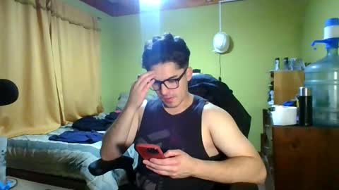 Snapshot of rpaulo25 chatting on 05.22.26 rpaulo25 online show from 05.22.26