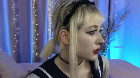Snapshot of rraffaellka chatting on 04.19.26 Rraffaellka online show from 04.19.26