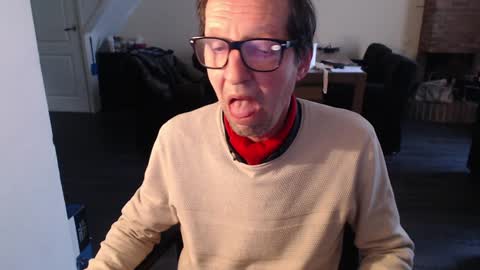 rubbertapper online show from 12.02.24