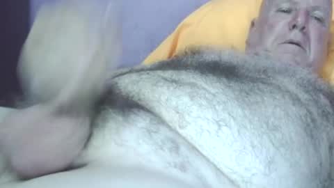 Snapshot of rubbing11 chatting on 06.18.26 rubbing online show from 06.18.26