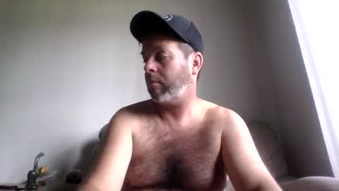 rubbingoneout714 online show from 04.26.26