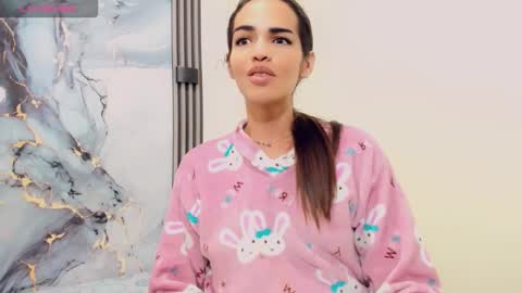 Snapshot of rubi_30 chatting on 11.25.25 Rubi i love online show from 11.25.25