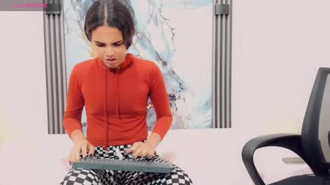 Snapshot of rubi_30 chatting on 11.30.25 Rubi i love online show from 11.30.25