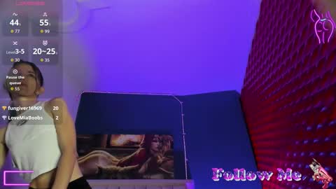 Snapshot of rubi_sharqui chatting on 10.14.25 Rubi online show from 10.14.25