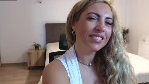 Snapshot of ruby_fit chatting on 10.09.25 Ruby online show from 10.09.25