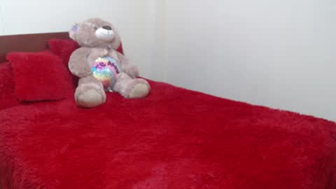 Snapshot of ruby_sky69 chatting on 09.11.25 Ruby Independent model help me reach 50 thumbs up online show from 09.11.25