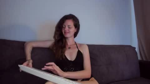 Snapshot of rubyattwood chatting on 07.28.26 rubyattwood online show from 07.28.26