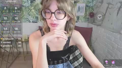 Snapshot of rubytwinkle chatting on 01.24.25 Ruby online show from 01.24.25