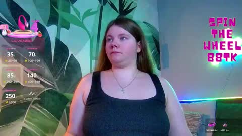 Snapshot of rubyvalen chatting on 10.10.25 Ruby online show from 10.10.25