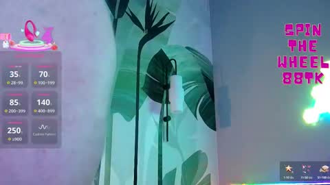 Snapshot of rubyvalen chatting on 10.17.25 Ruby online show from 10.17.25