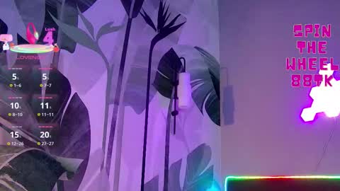 Snapshot of rubyvalen chatting on 11.11.25 Ruby online show from 11.11.25