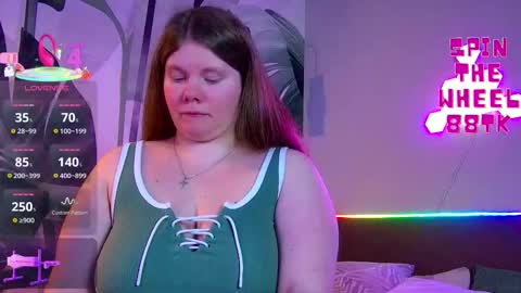 Snapshot of rubyvalen chatting on 11.12.25 Ruby online show from 11.12.25