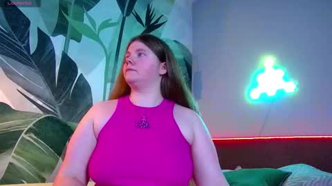 Snapshot of rubyvalen chatting on 11.17.25 Ruby online show from 11.17.25