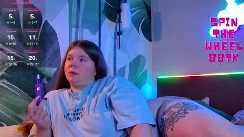 Snapshot of rubyvalen chatting on 11.20.25 Ruby online show from 11.20.25