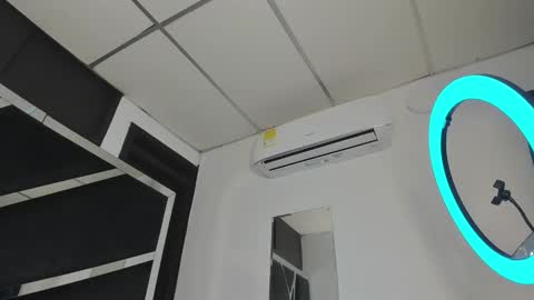 Snapshot of rubyxht chatting on 11.29.25 rubyxht online show from 11.29.25