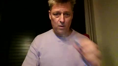 Snapshot of rudeski chatting on 01.18.25 rudeski online show from 01.18.25