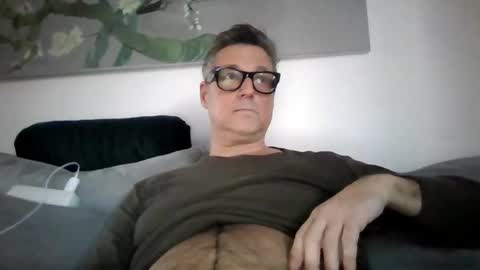 Snapshot of rudeski chatting on 02.03.25 rudeski online show from 02.03.25